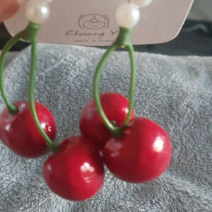 Women's Chuang Yi Red Cherry Drop Earrings with White Pearls.